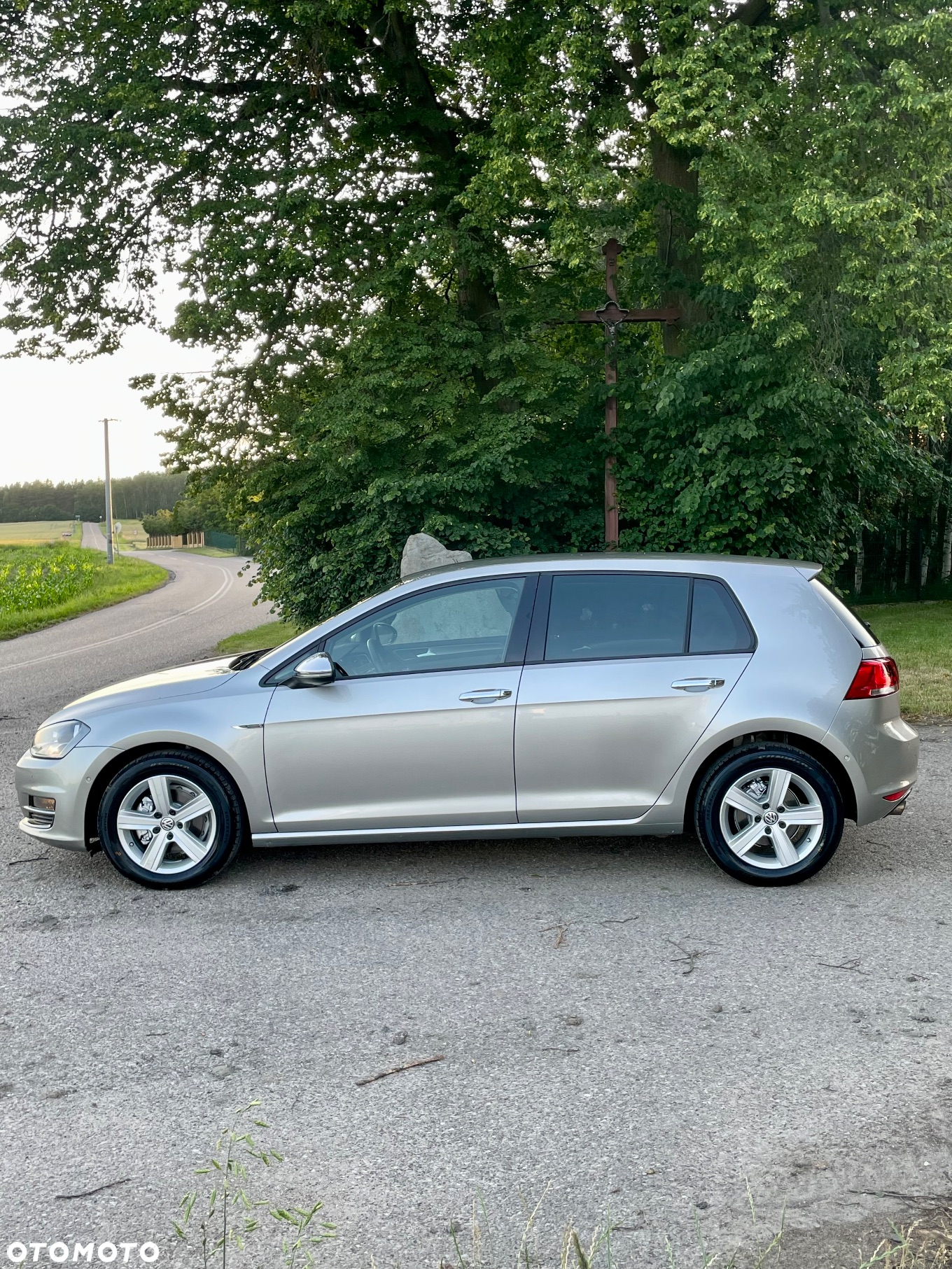 Volkswagen Golf VI 1.6 TDI Highline - 16