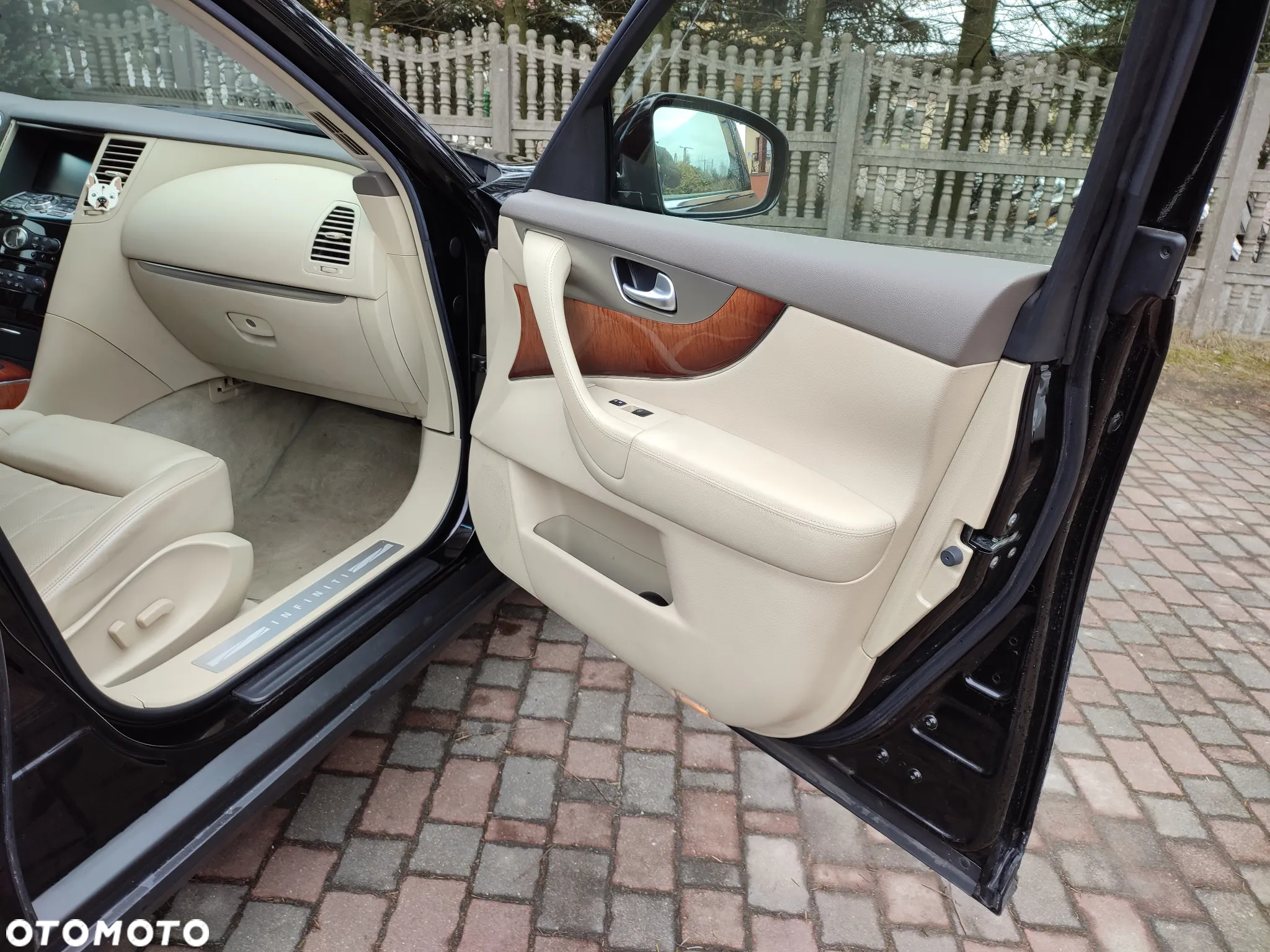 Infiniti QX70 3.7 S Premium - 17