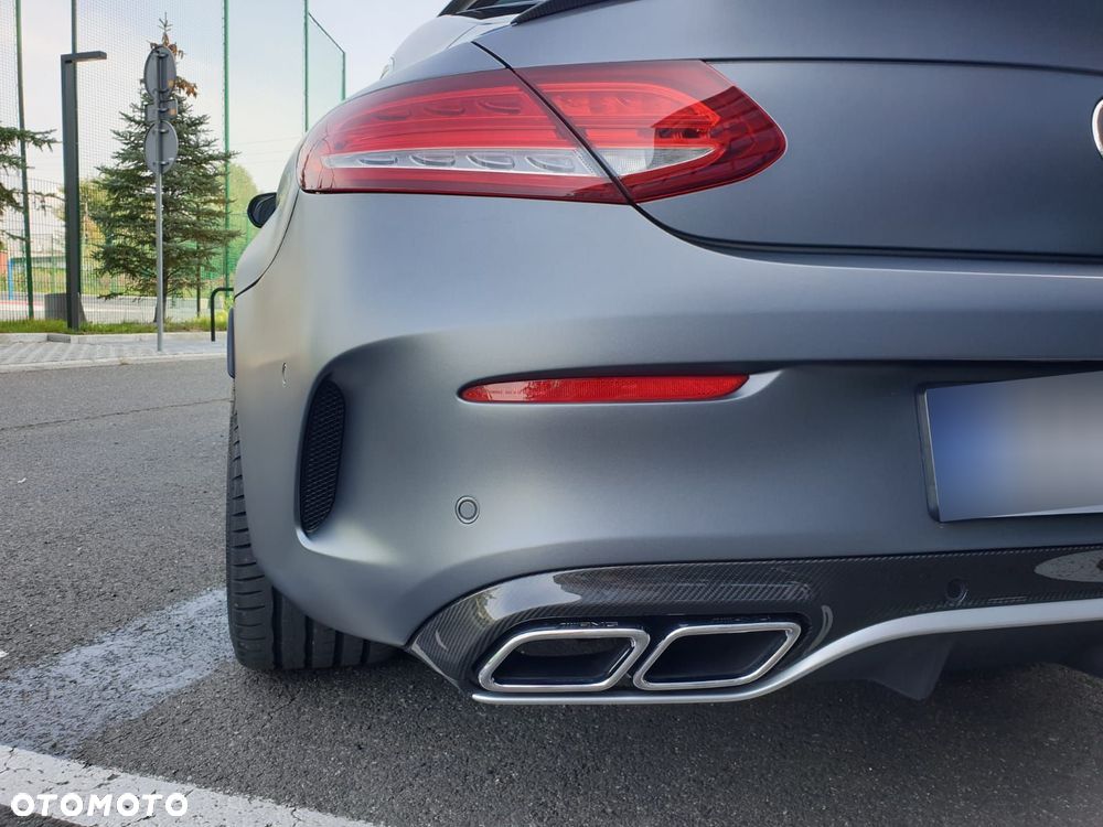 Mercedes-Benz Klasa C AMG 63 S AMG Speedshift 7G-MCT - 25