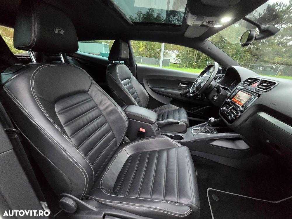 Volkswagen Scirocco R 2.0 TSI DSG - 10
