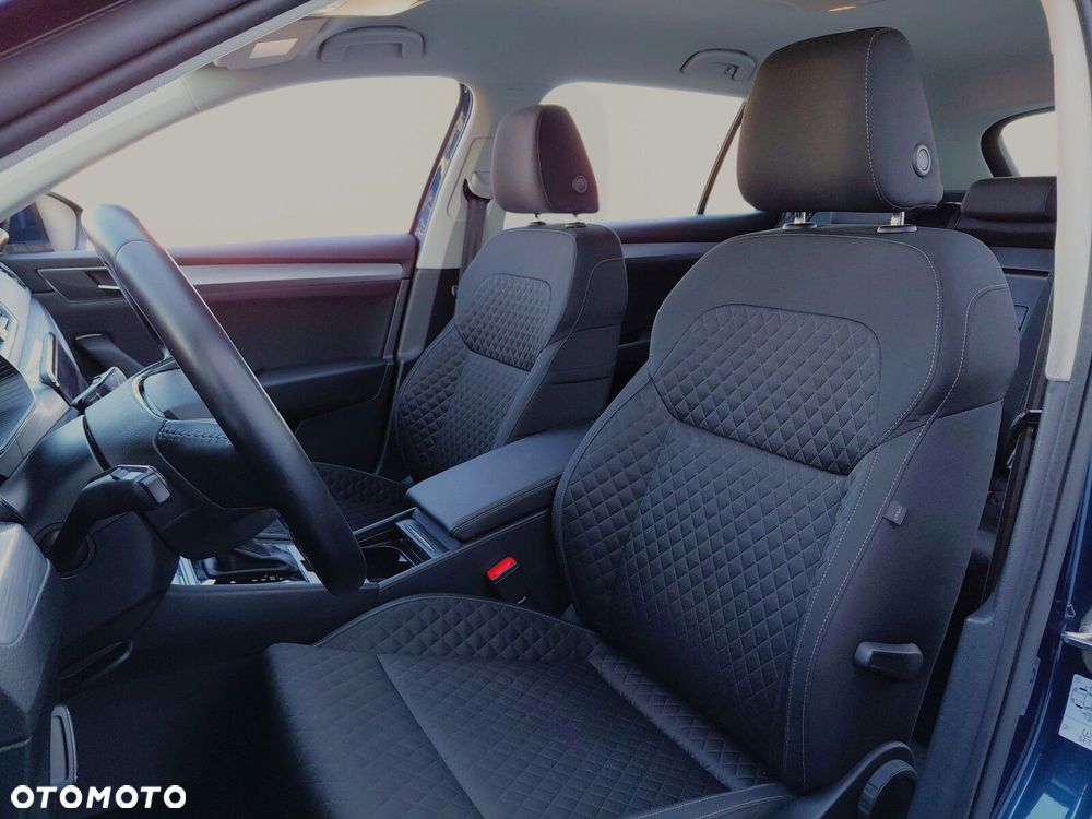 Skoda Superb 2.0 TDI SCR Ambition DSG - 9