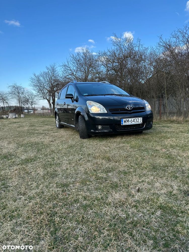 Toyota Corolla Verso 2.2 D-4D - 3
