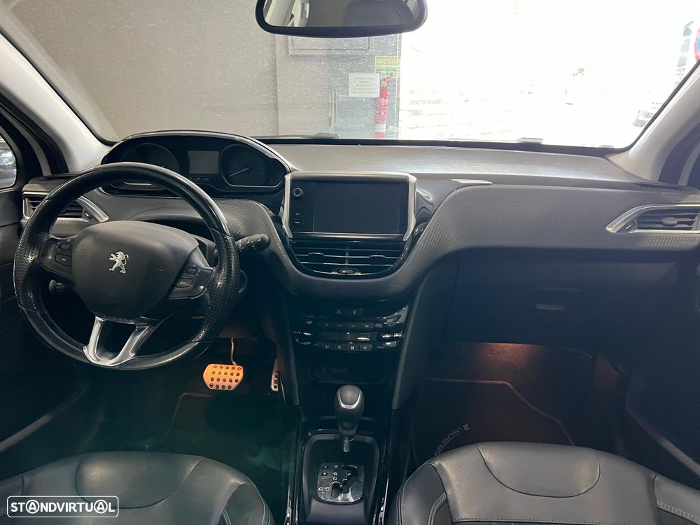 Peugeot 2008 PureTech 110 Stop&Start EAT6 Crossway - 21
