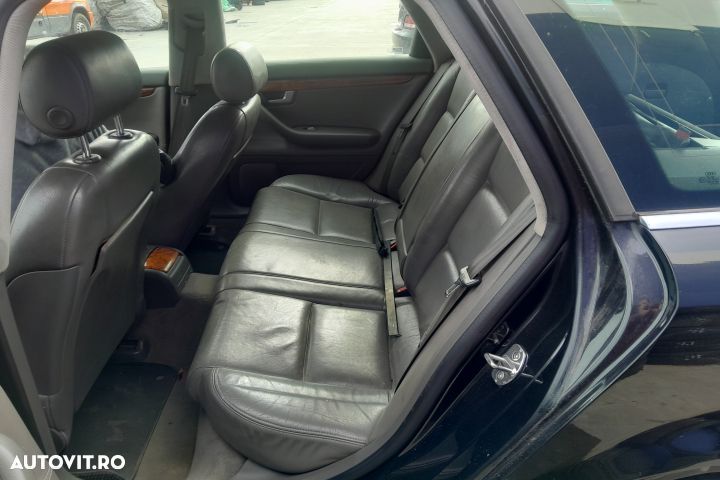 Dezmembrez Audi A4 B6 [2000 - 2005] Avant wagon 5-usi 1.9 TDI 6MT (13 - 6