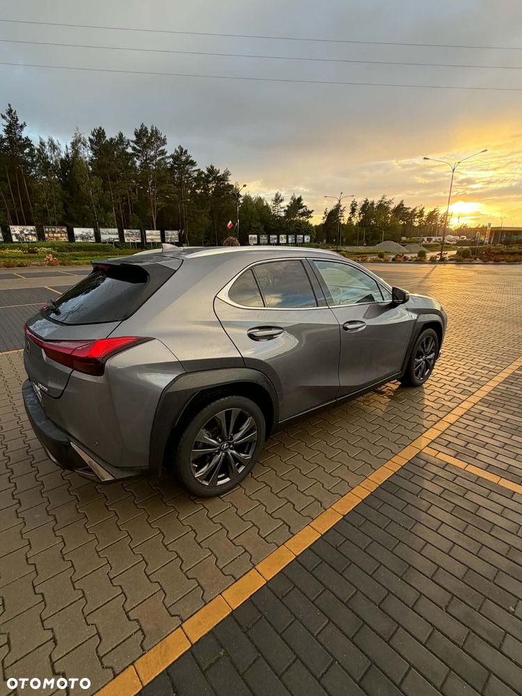 Lexus UX 200 GPF F Sport Design 2WD - 3