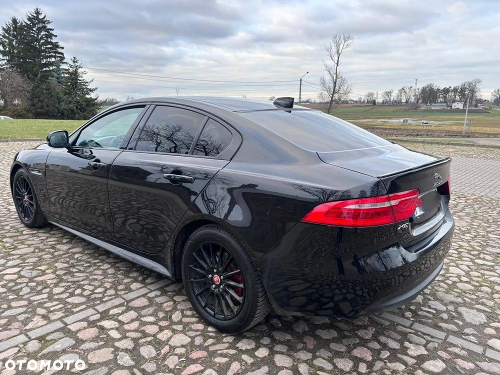 Jaguar XE E-Performance R-Sport - 5