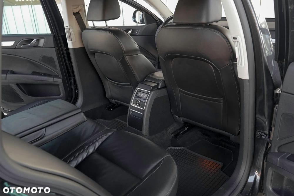 Skoda Superb 2.0 TDI DSG FAMILY - 21