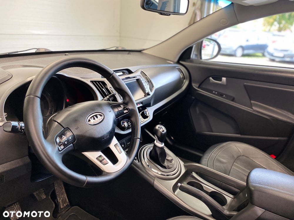Kia Sportage 2.0 CRDI XL - 8