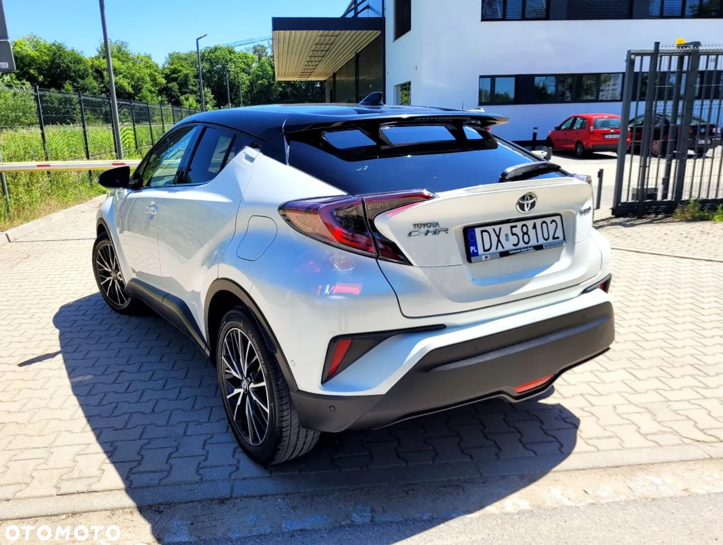 Toyota C-HR 1.8 Hybrid Premium - 11