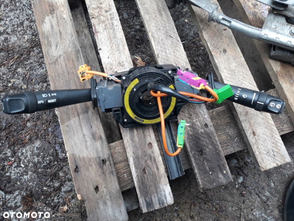 Przełącznik zespolony volvo v70 II 30658614 S80 9452389 4970 EUROPA - 2