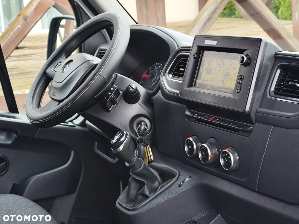 Opel Movano 2.3CDTI 135 - 12
