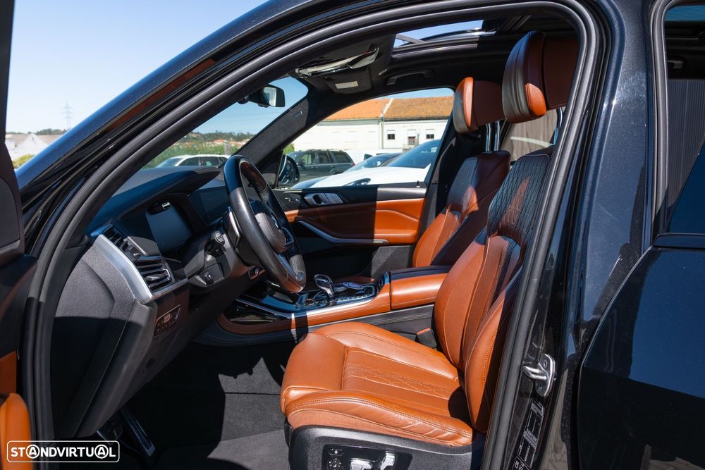 BMW X7 M50d - 9