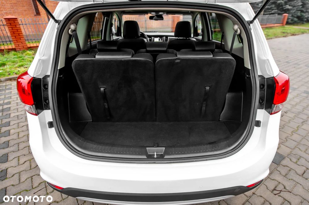 Kia Carens 1.7 CRDi Business Line 7os 7DCT - 18