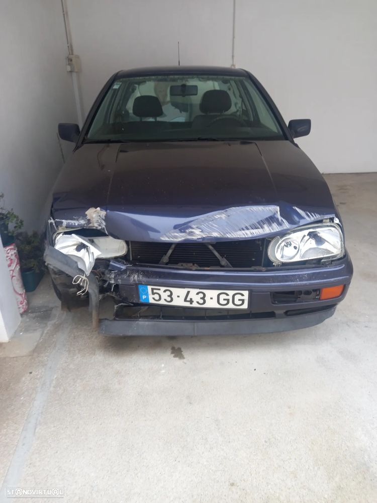 VW Golf 1.9 TD GL - 4