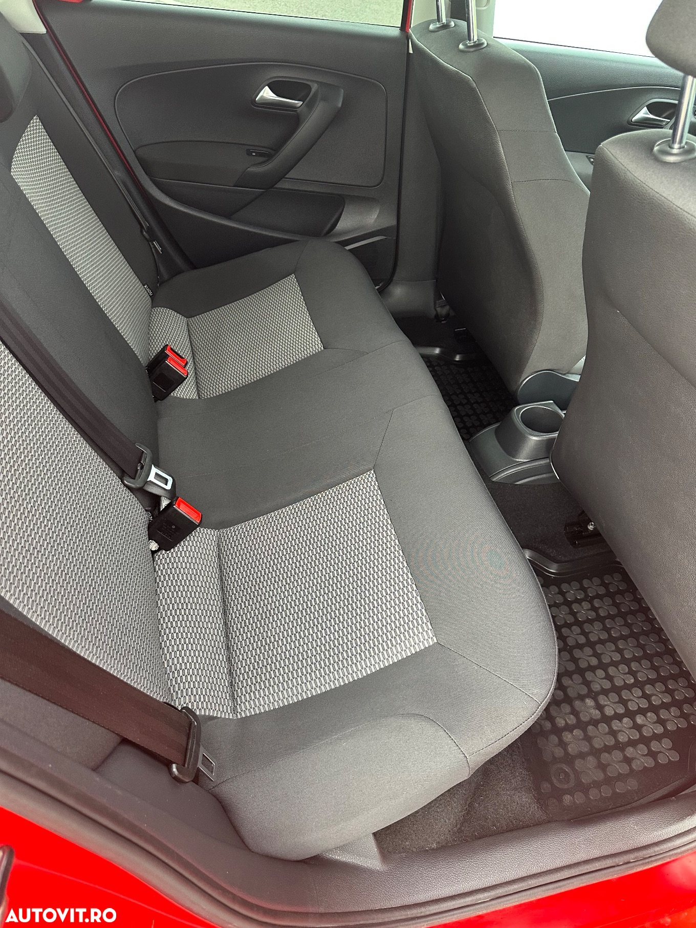 Volkswagen Polo 1.4 FSI Comfortline - 8
