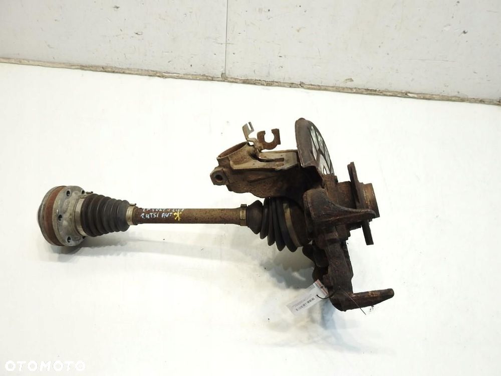 PIASTA ZWROTNICA PÓŁOŚ LEWY PRZÓD AUTOMAT SKODA OCTAVIA II 1.4 TSI - 7