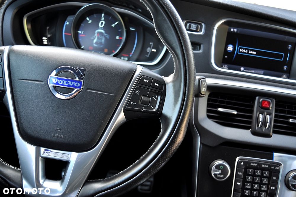 Volvo V40 D3 R-Design Summum - 27