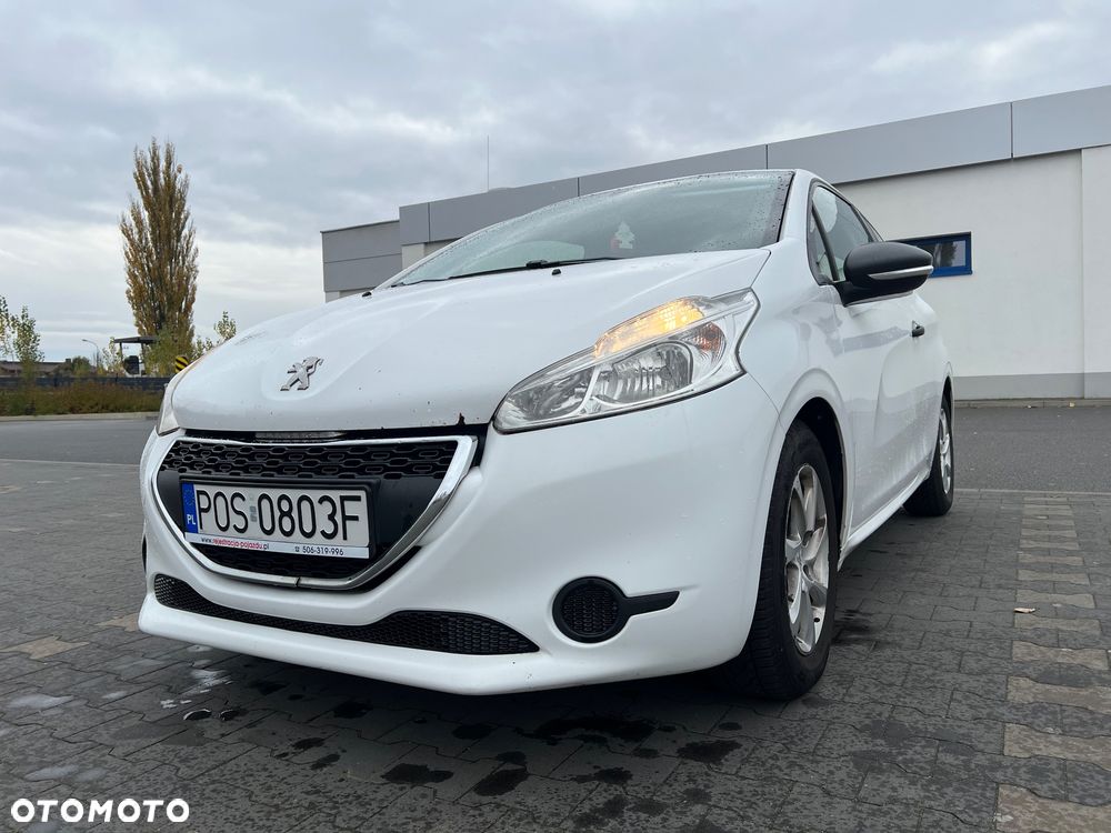 Peugeot 208 - 5