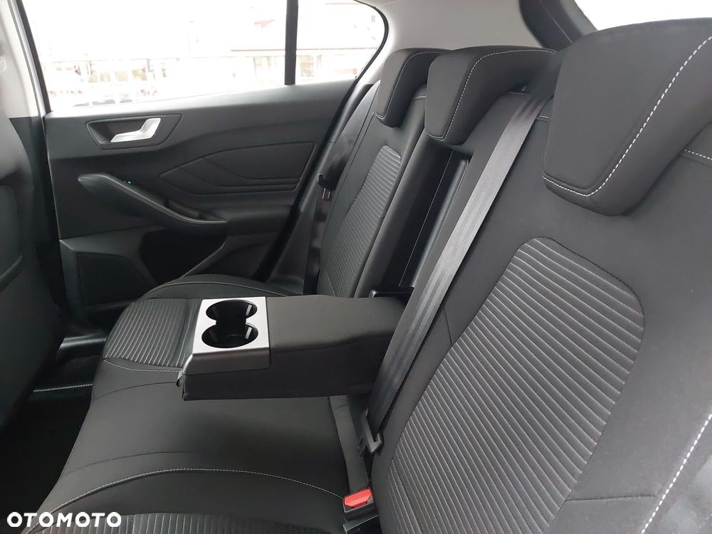 Ford Focus 1.0 EcoBoost Titanium X - 16