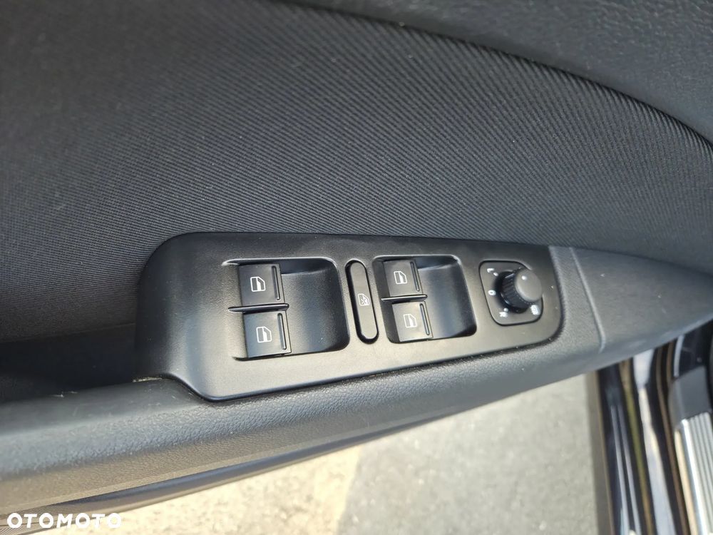 Skoda Superb 1.6 TDI Ambition - 17