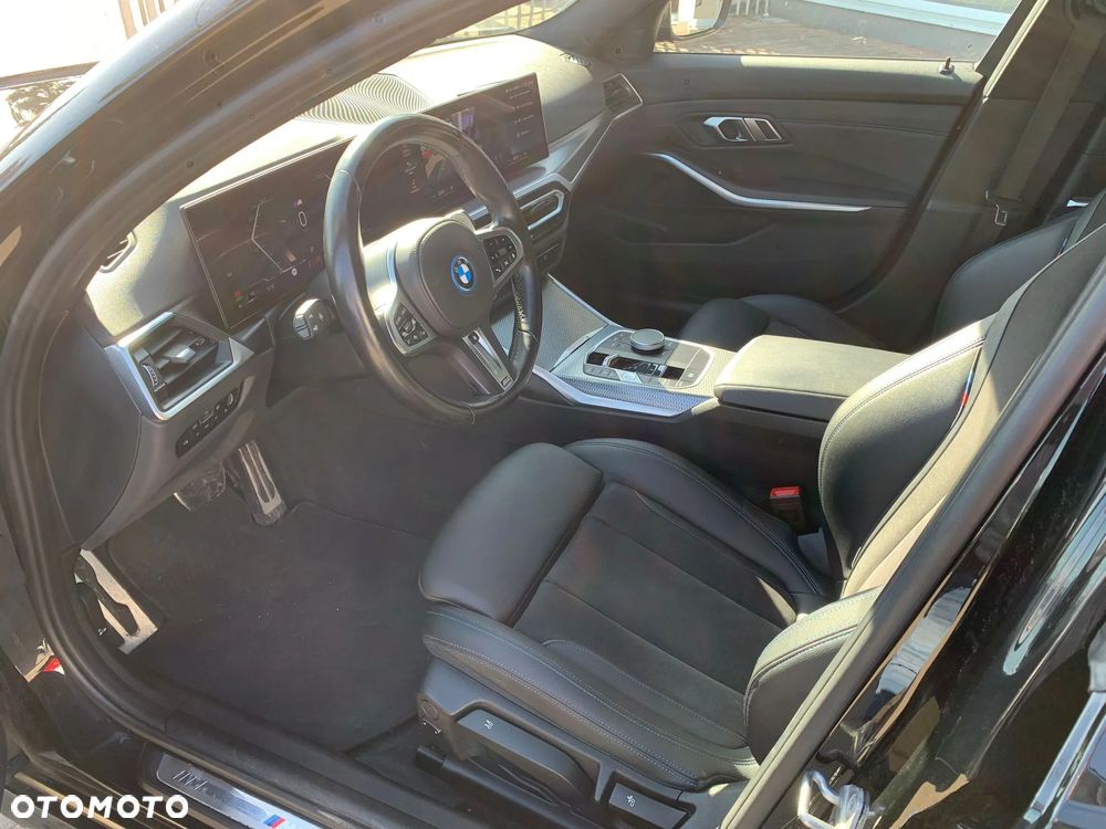 BMW Seria 3 330e M Sport sport - 14