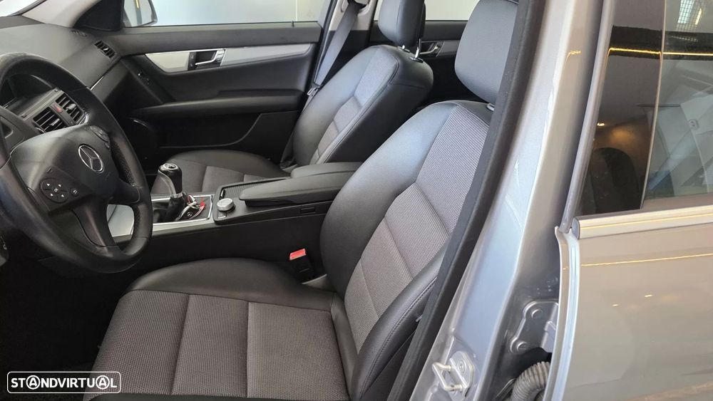 Mercedes-Benz C 220 CDi Avantgarde BlueEfficiency - 34