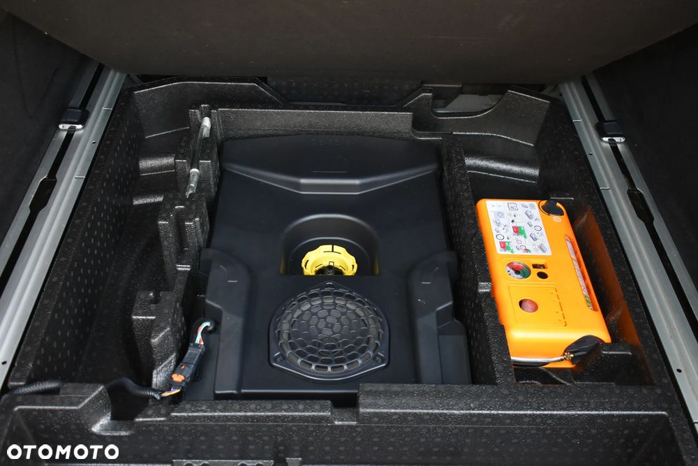 Peugeot 308 2.0 HDi Allure - 8