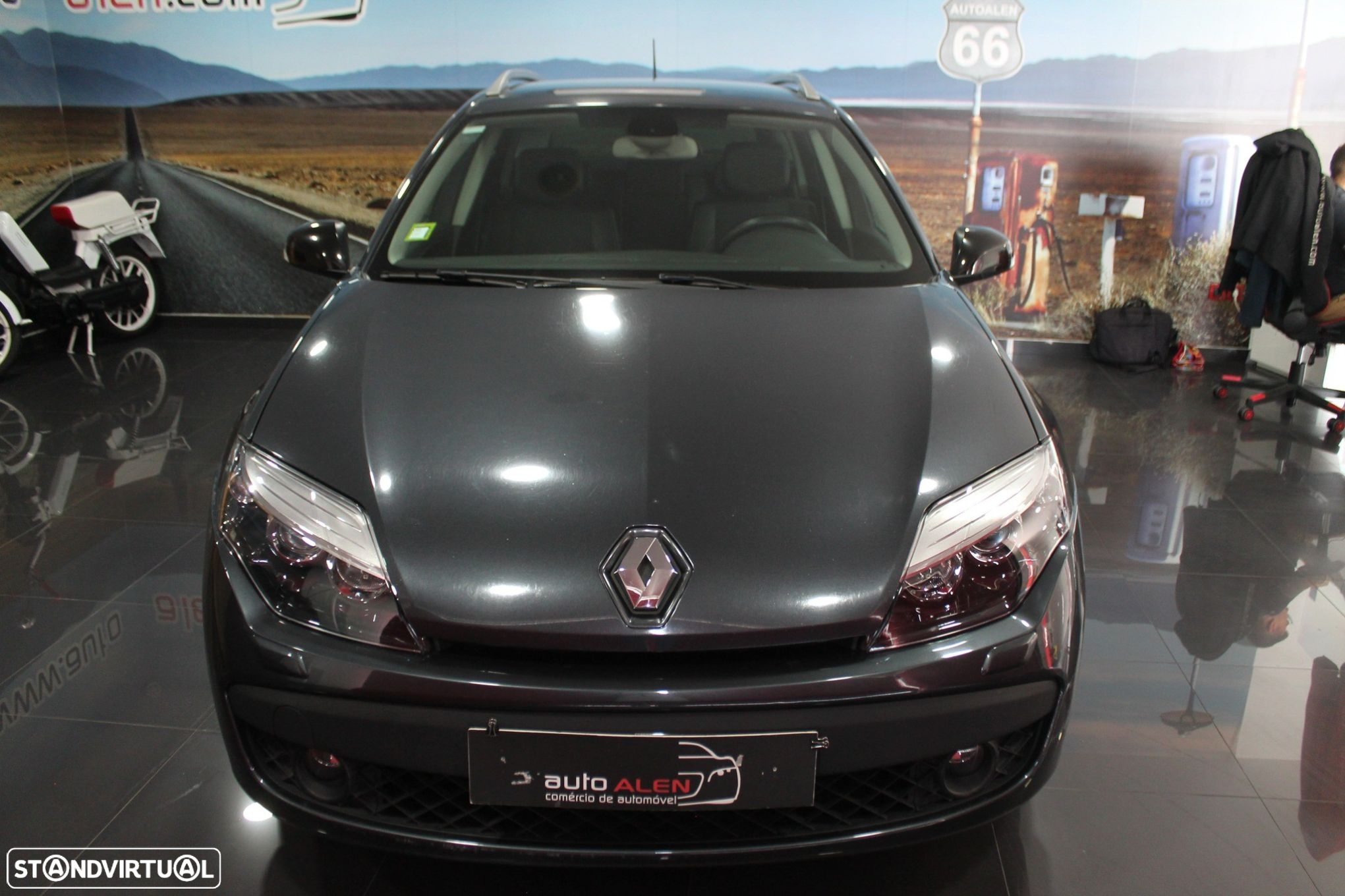 Renault Laguna Break 1.5 dCi Dynamique S - 2