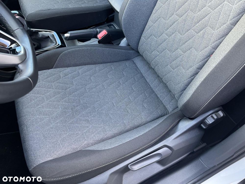 Volkswagen T-Cross 1.0 TSI Life DSG - 12