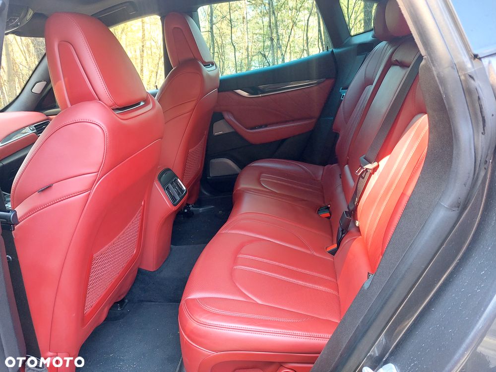 Maserati Levante Q4 GranSport - 5