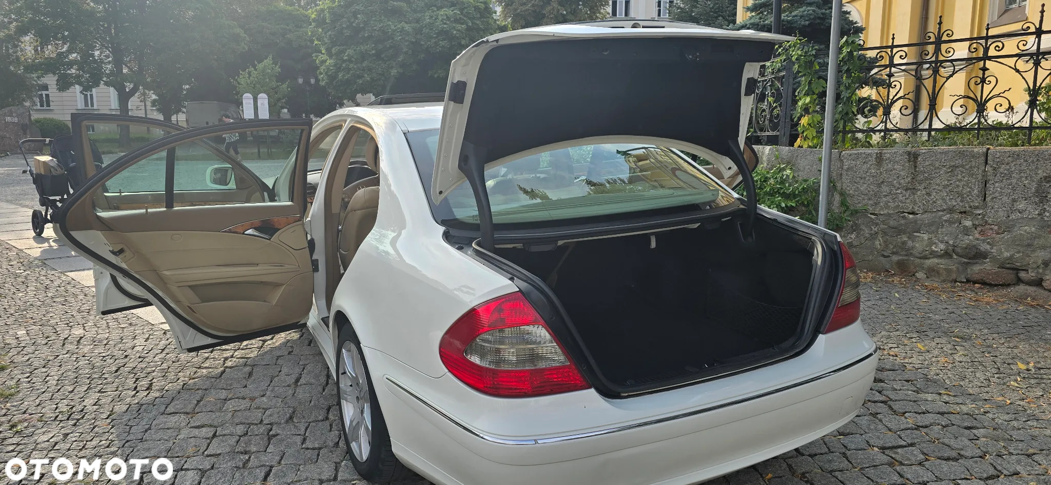 Mercedes-Benz Klasa E 350 4Matic 7G-TRONIC Avantgarde - 20