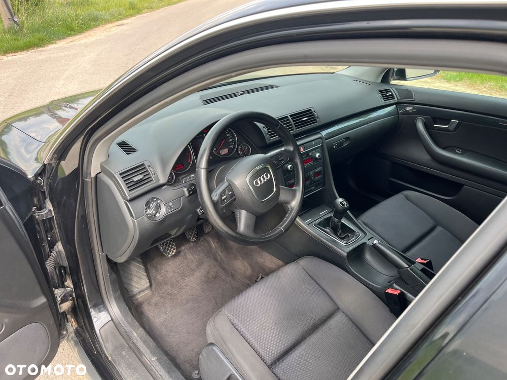 Audi A4 Avant - 10