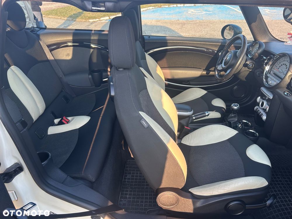 MINI Clubman Cooper - 13
