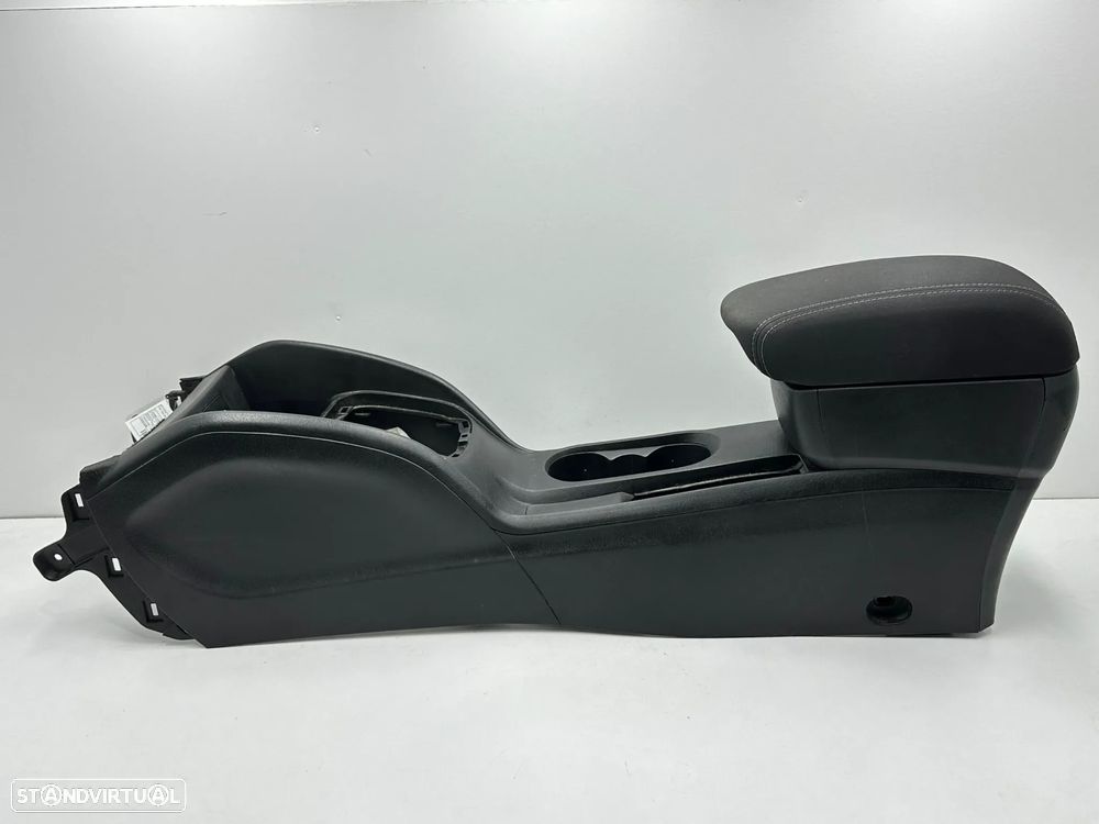 Consola Central / Apoio Braço - Fiat Tipo (2018) - 1