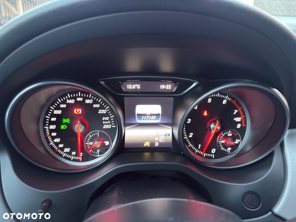 Mercedes-Benz GLA 220 4-Matic AMG Line - 7