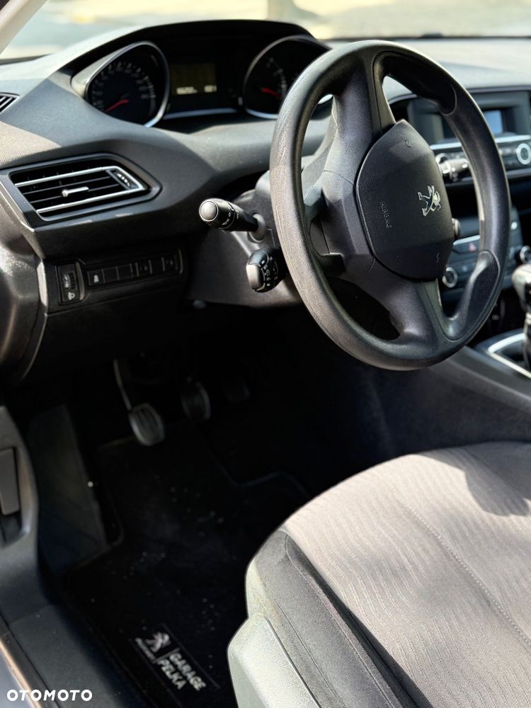 Peugeot 308 1.2 PureTech Access EU6 - 8