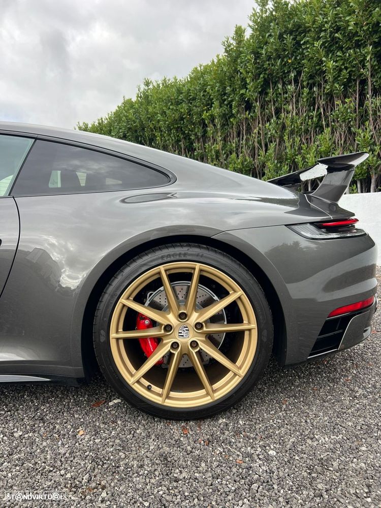 Porsche 911 Série F - 13