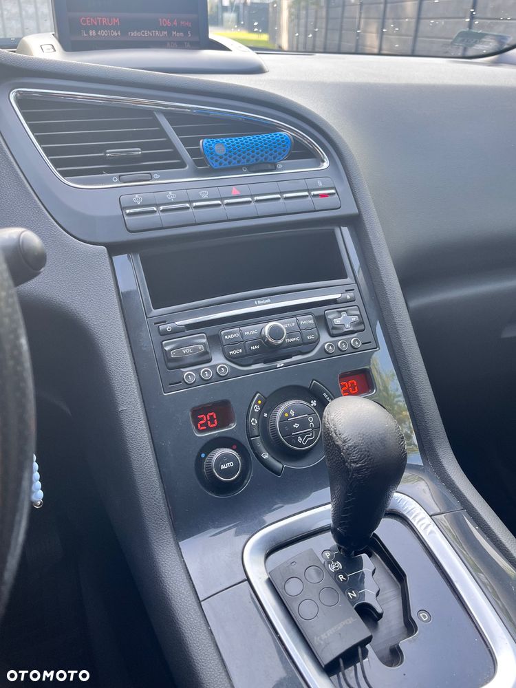 Peugeot 5008 - 16