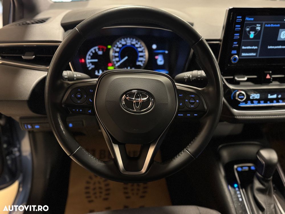 Toyota Corolla 1.8 Business Edition - 22