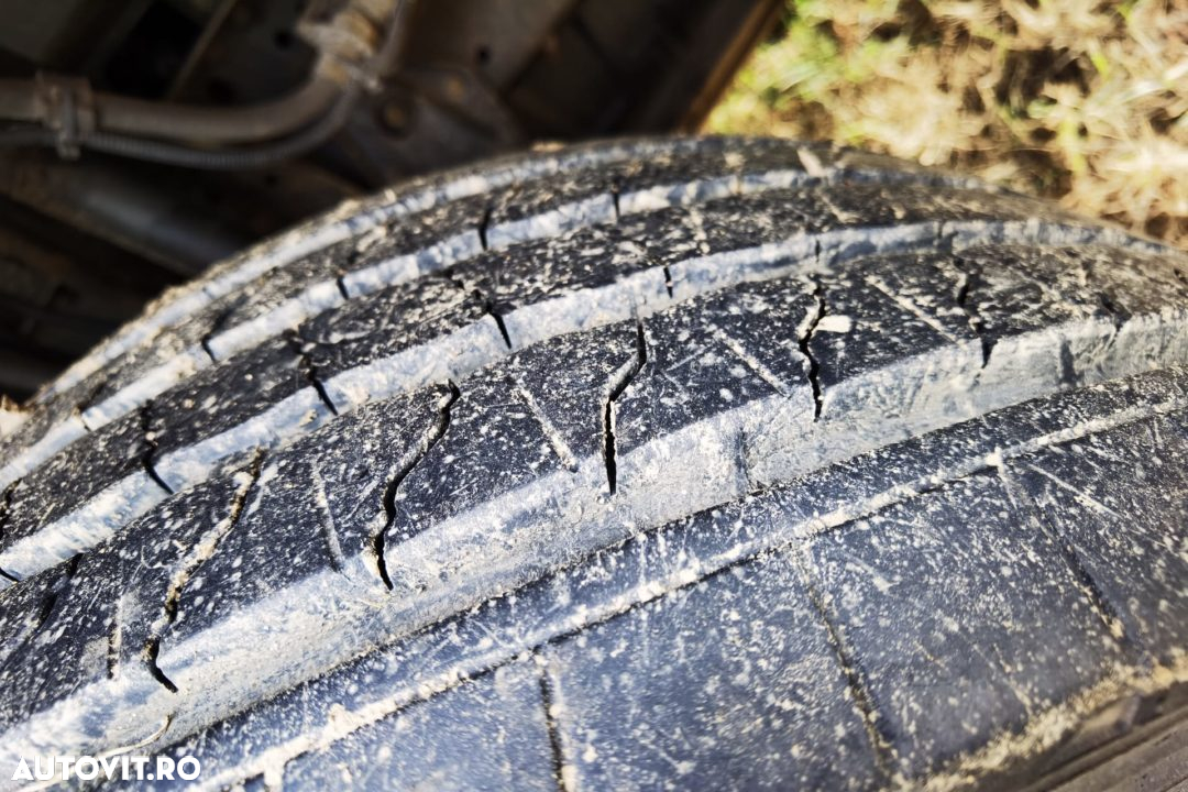 Jante aliaj cu anvelope Mercedes Atego 235/75 R17,5 - 8