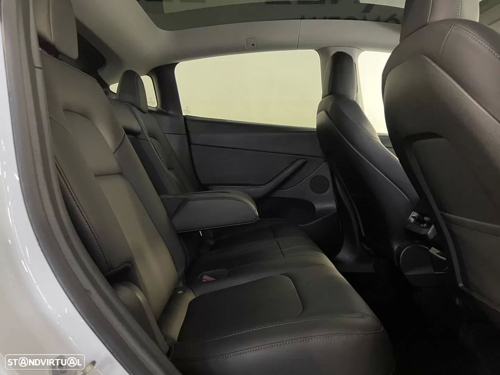 Tesla Model Y Long Range Tração Integral - 19