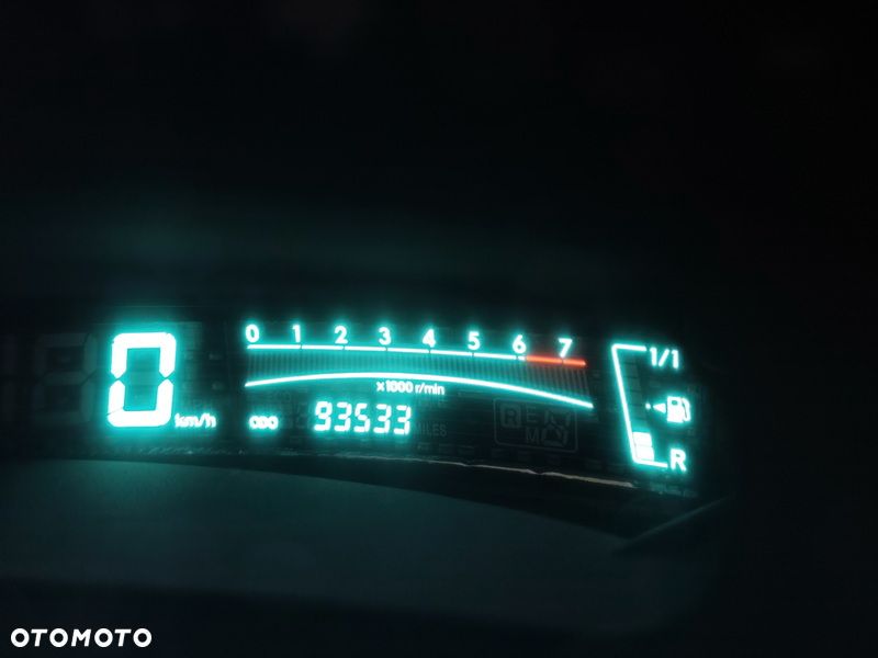 Toyota Yaris 1.0 Terra - 18