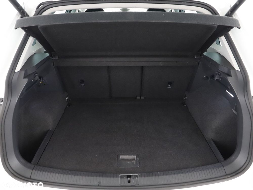 Volkswagen Tiguan - 6