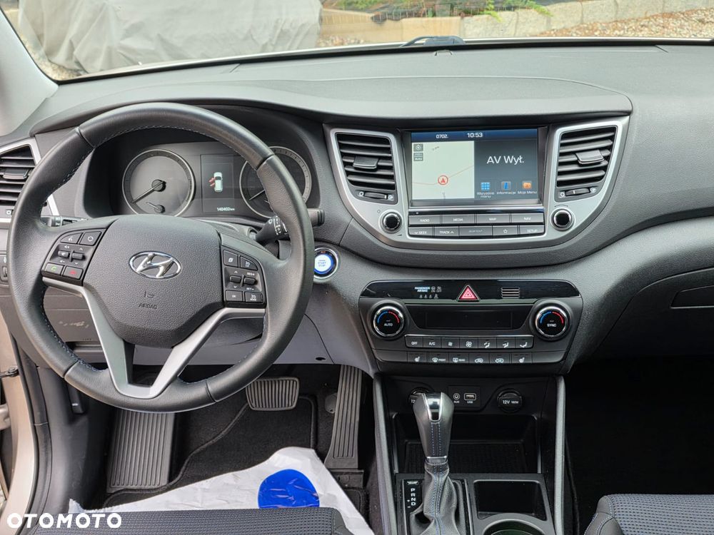 Hyundai Tucson blue 1.7 CRDi 2WD DCT Premium - 23