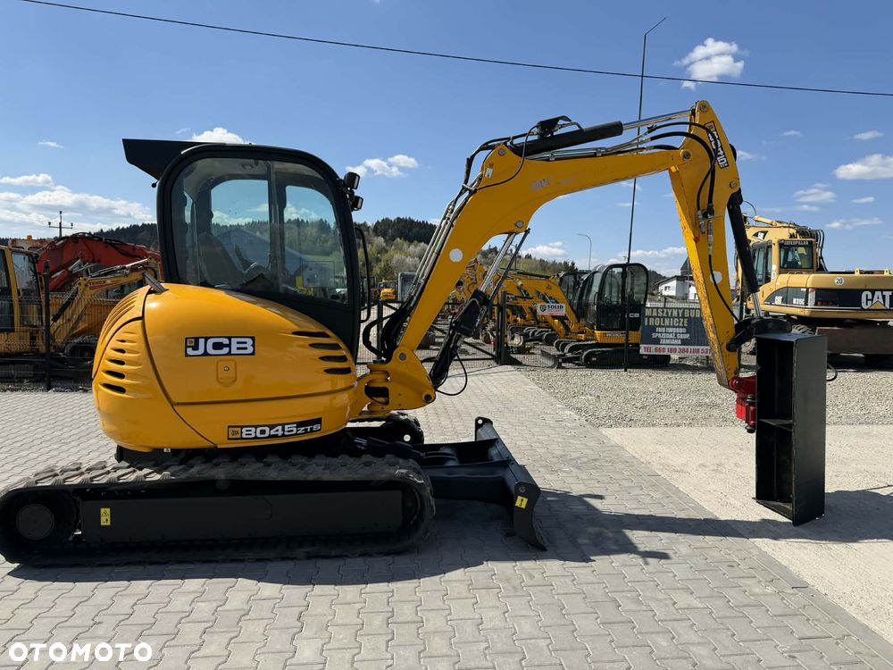 JCB 8045 - 6