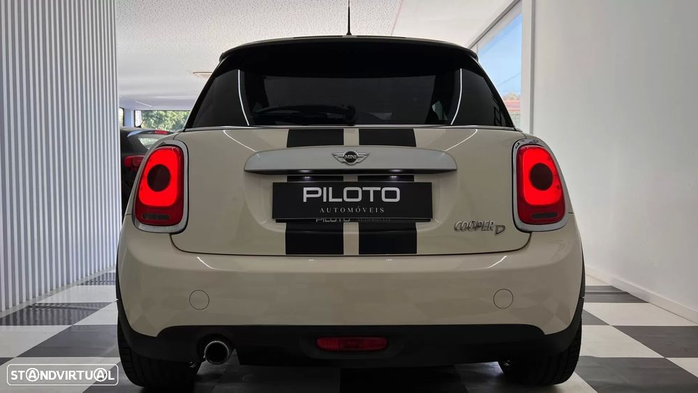 MINI 3 Portas One D - 9