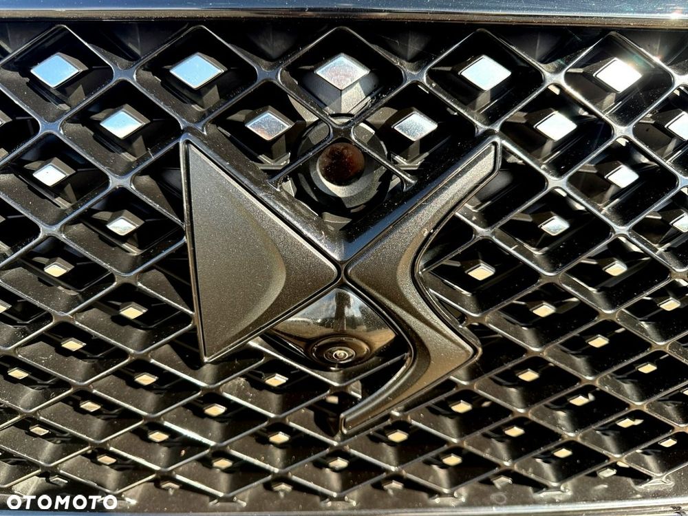 DS Automobiles DS 7 Crossback - 11