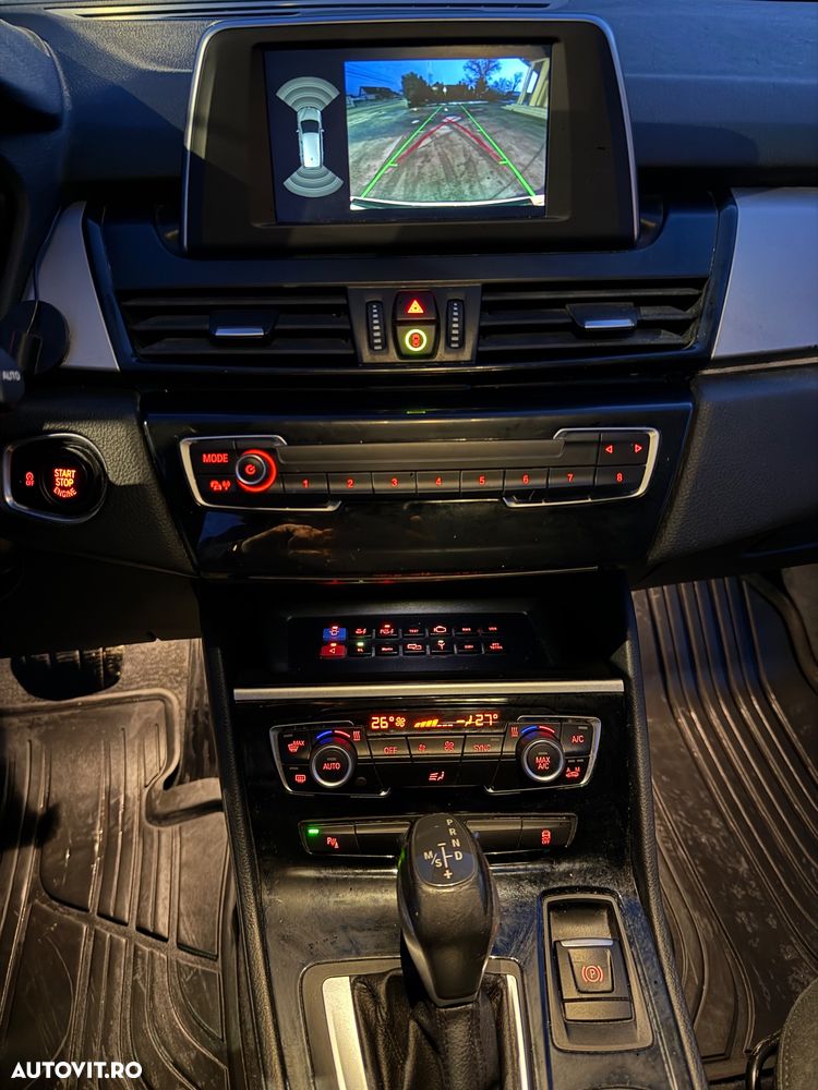 BMW Seria 2 220d Sport-Aut. M Sport - 24