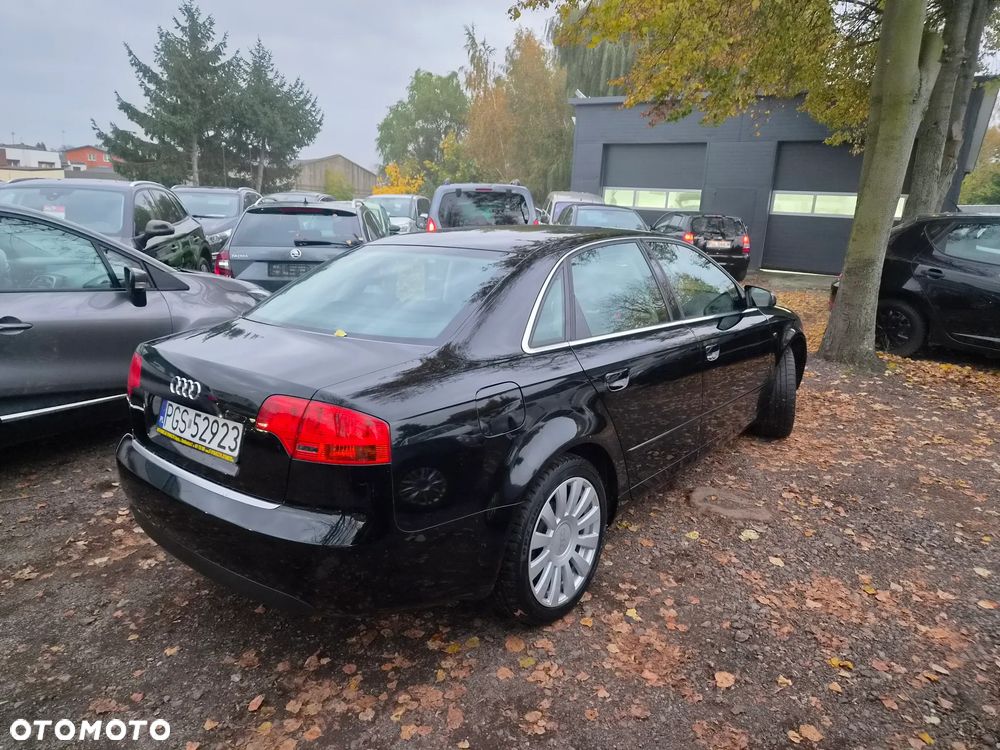 Audi A4 Limousine 1.6 - 7