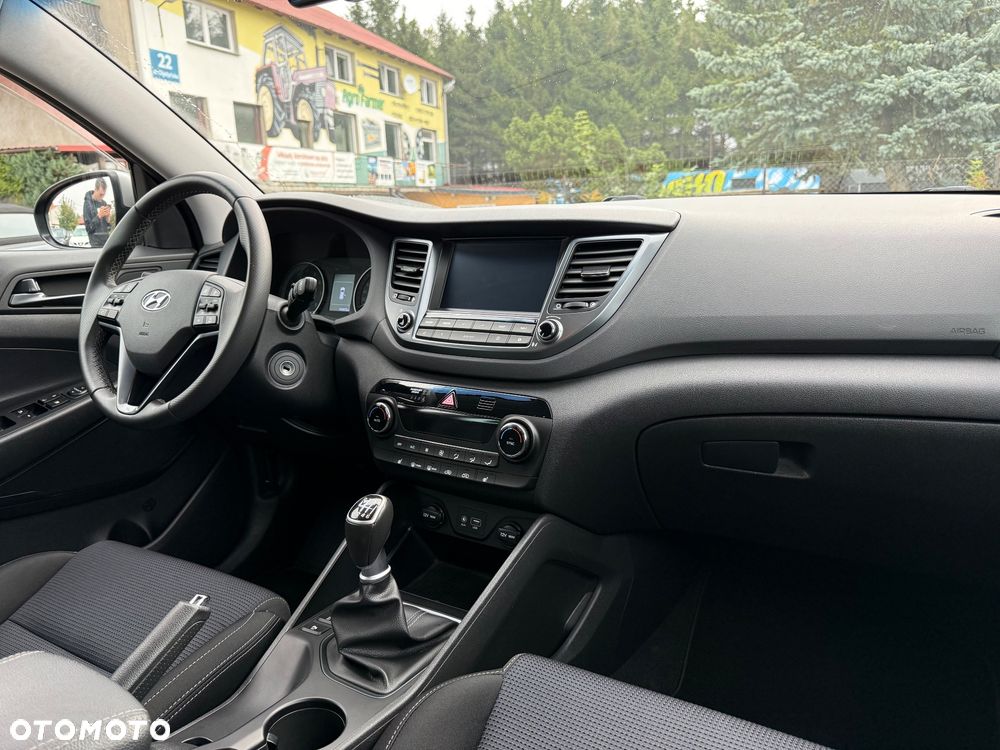 Hyundai Tucson blue 1.6 GDi 2WD Navi - 21
